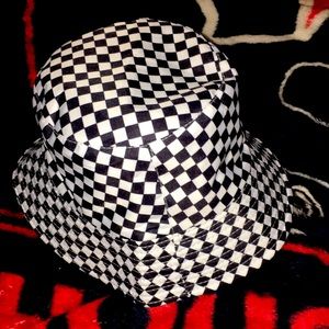 bucket hat checkered brand new